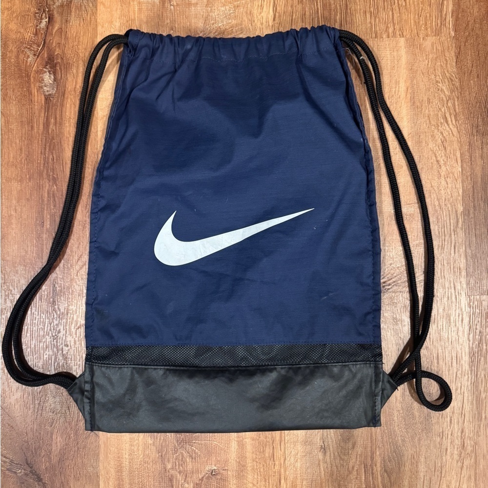 Nike Blue and Black Drawstring Bag​​​​